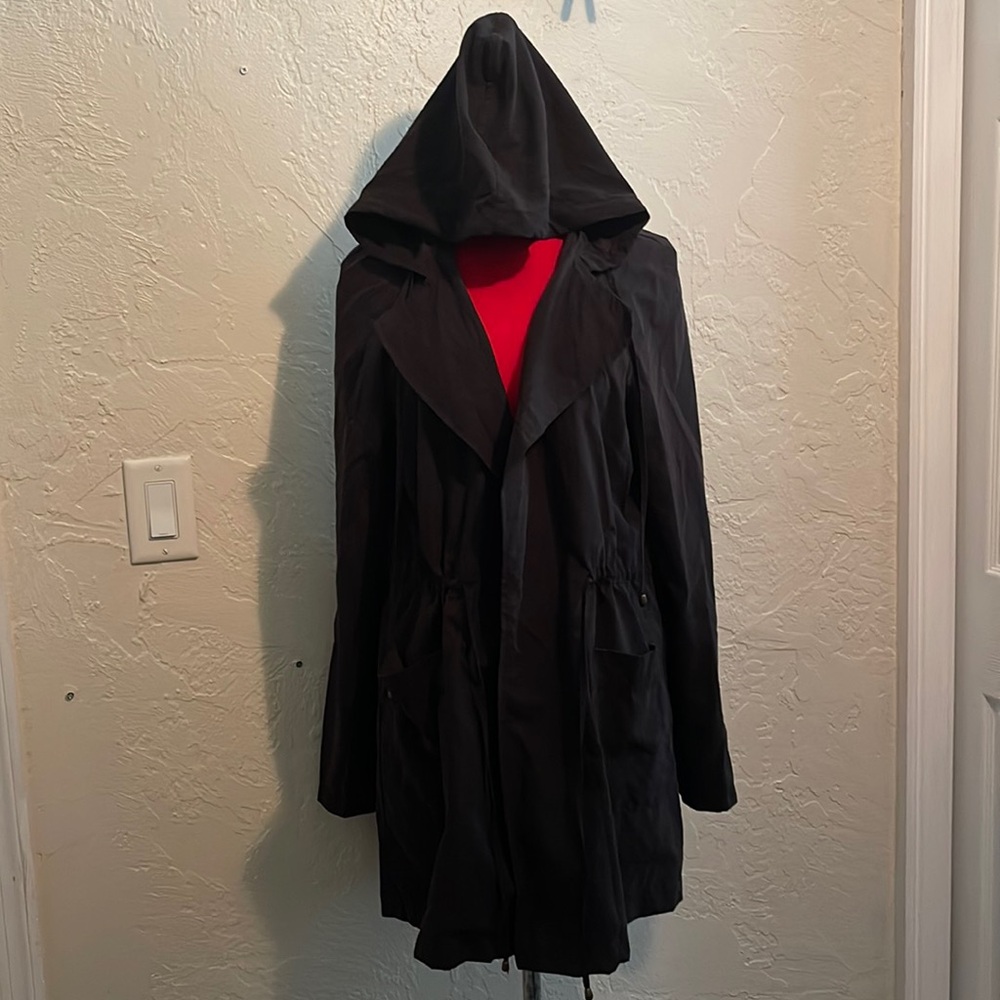 Super soft tie closure black trench